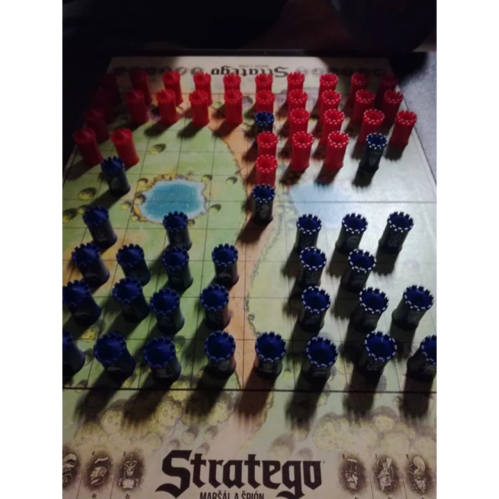 Stratego Maršál a Špión