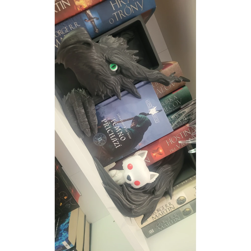 Temno přichází