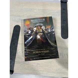 The Horus Heresy: Horus Rising (vázaná)