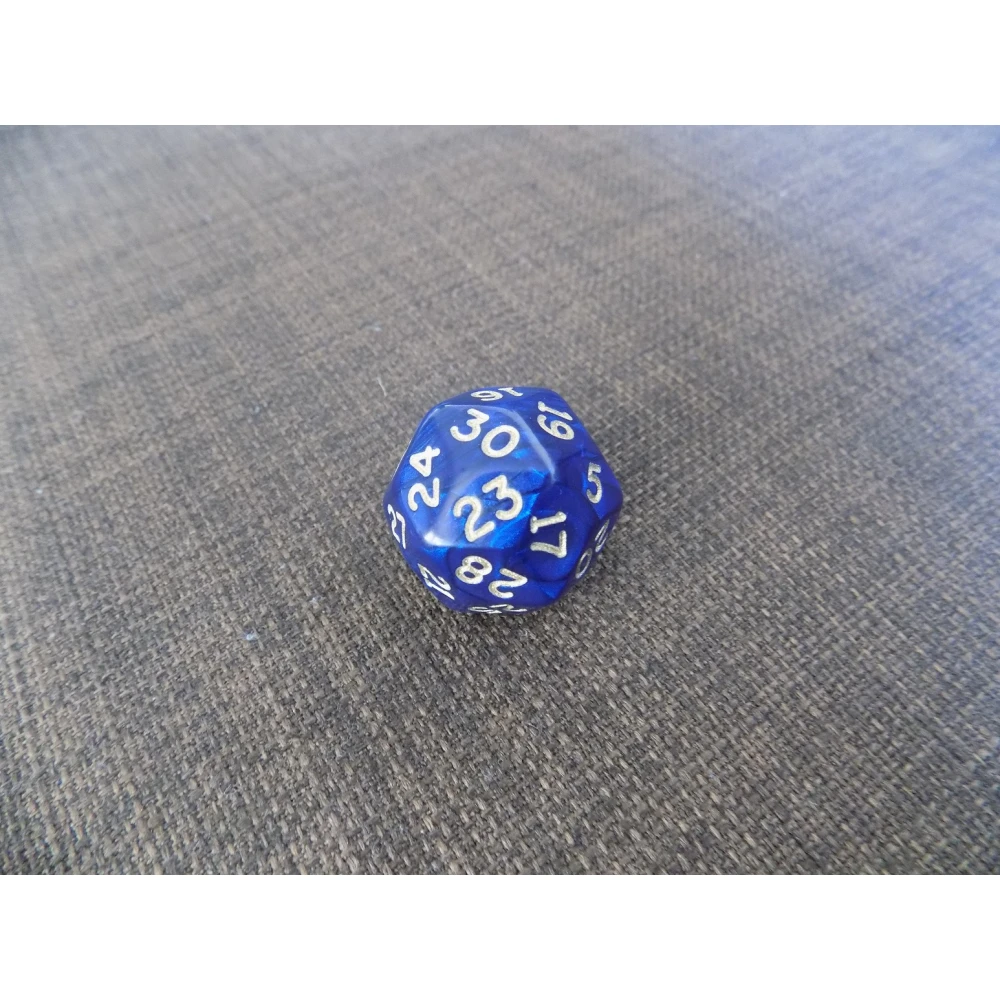Pearl d30 dice