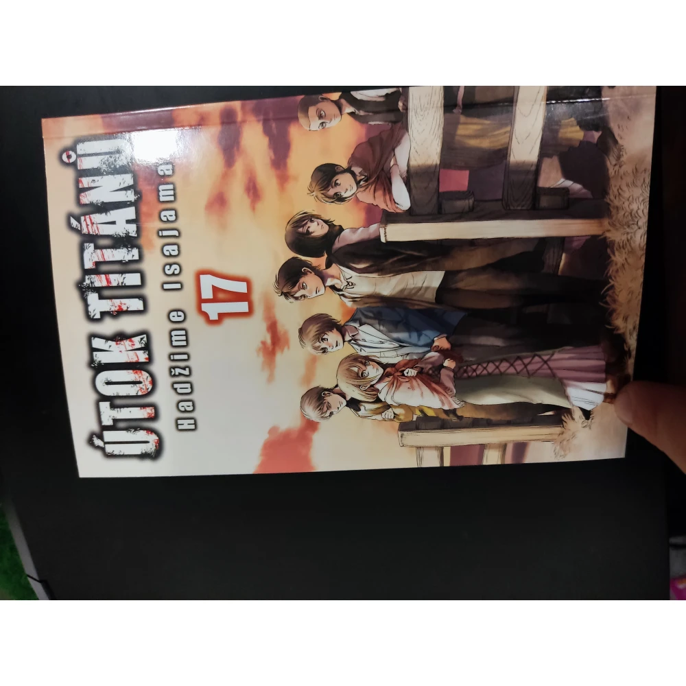 Útok titánů 17