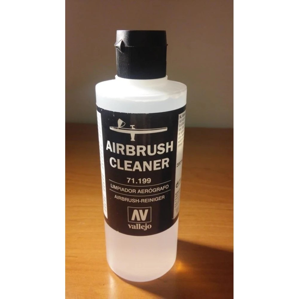 Vallejo: Airbrush Cleaner