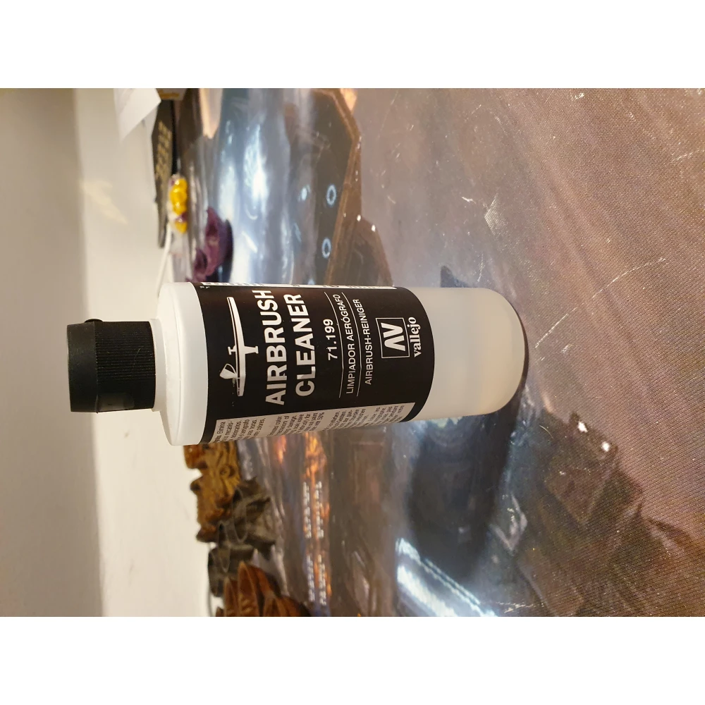 Vallejo: Airbrush Cleaner