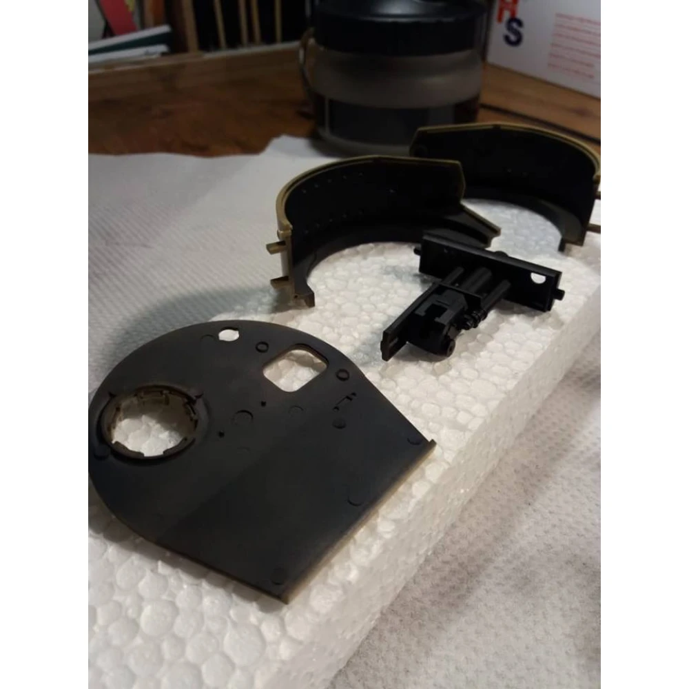 Vallejo: Black Surface Primer