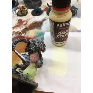 Vallejo: Game Color Off White