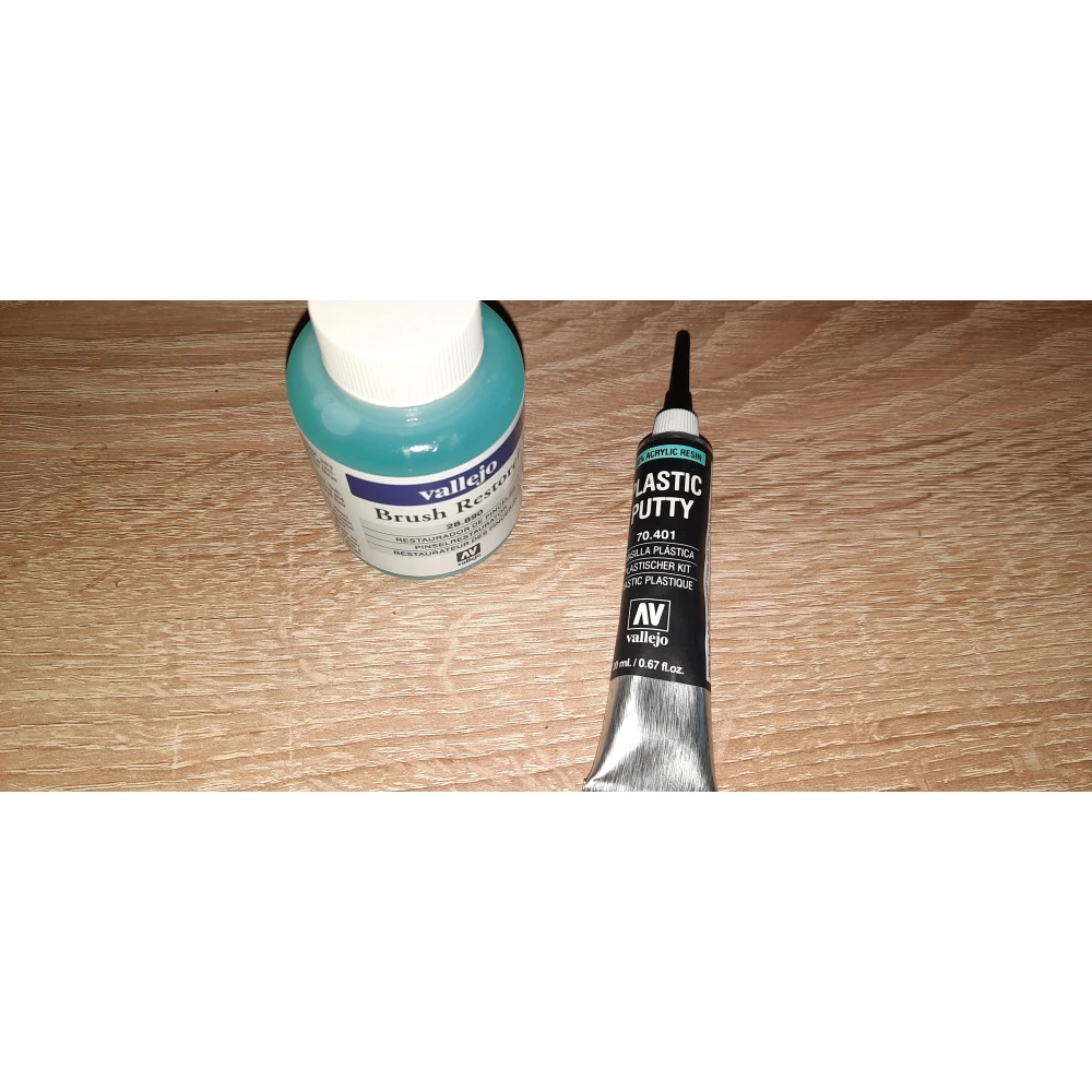 Vallejo Plastic Putty (20 ml)