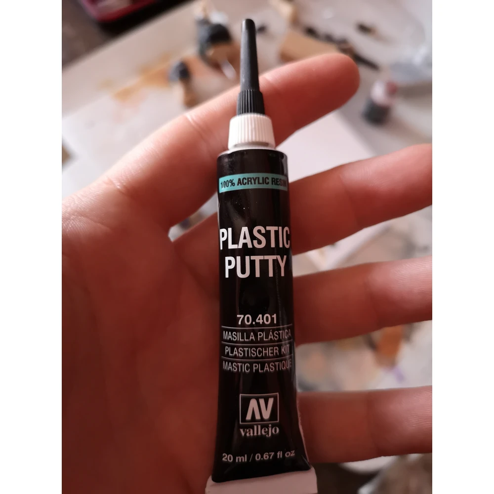 Vallejo Plastic Putty (20 ml)