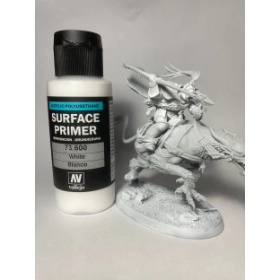 Vallejo: White Surface Primer