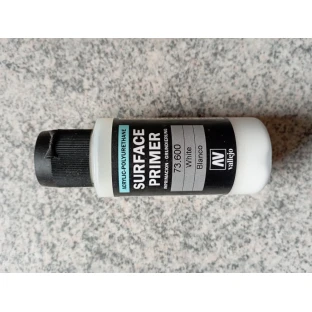 Vallejo: White Surface Primer