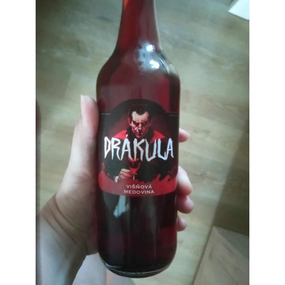 Višňová medovina Drákula 0,7 l