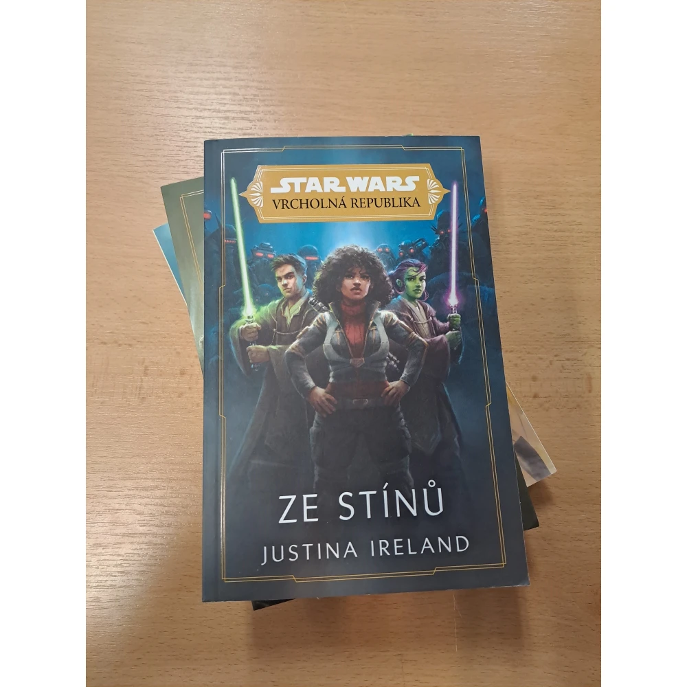 Vrcholná Republika 4: Ze stínů