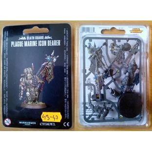 Warhammer 40000: Death Guard Plague Marine Icon Bearer