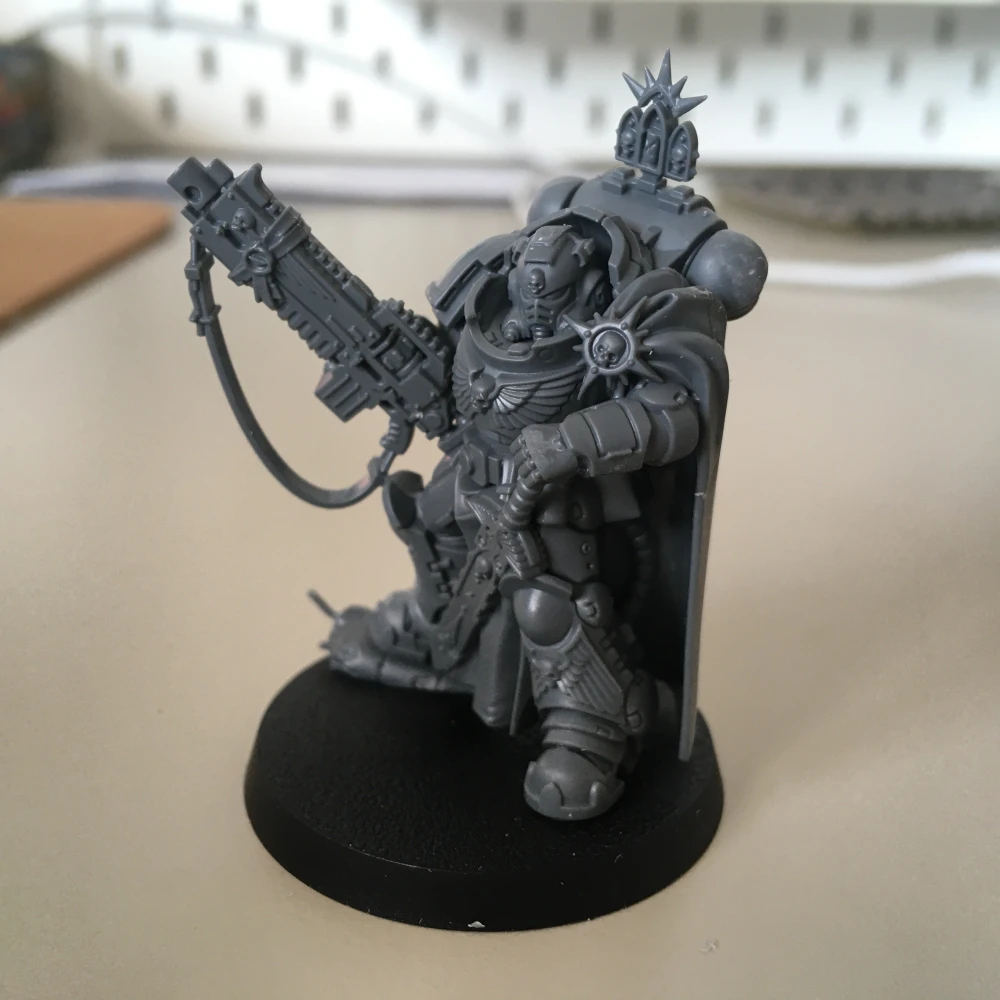 Warhammer 40000: Space Marines Primaris Captain with Master-crafted Heavy Bolt Rifle