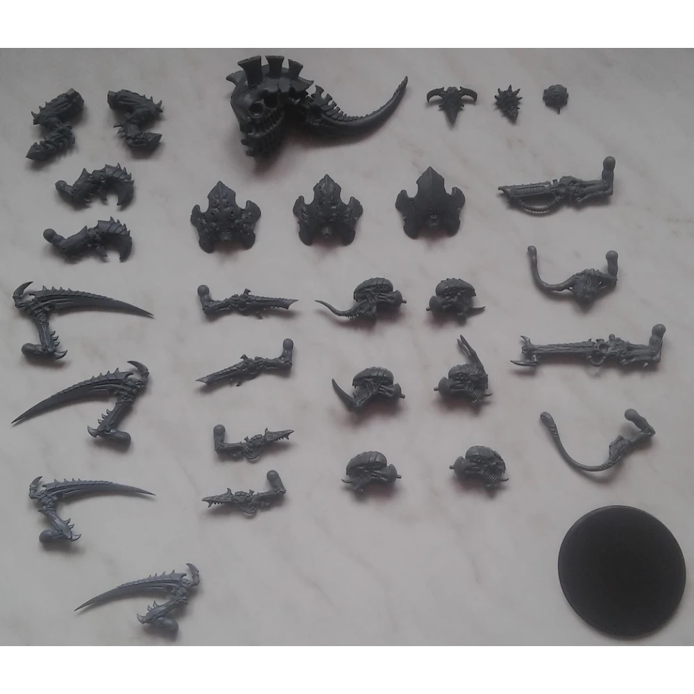 Warhammer 40000: Tyranid Carnifex Brood