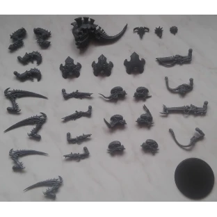Warhammer 40000: Tyranid Carnifex Brood