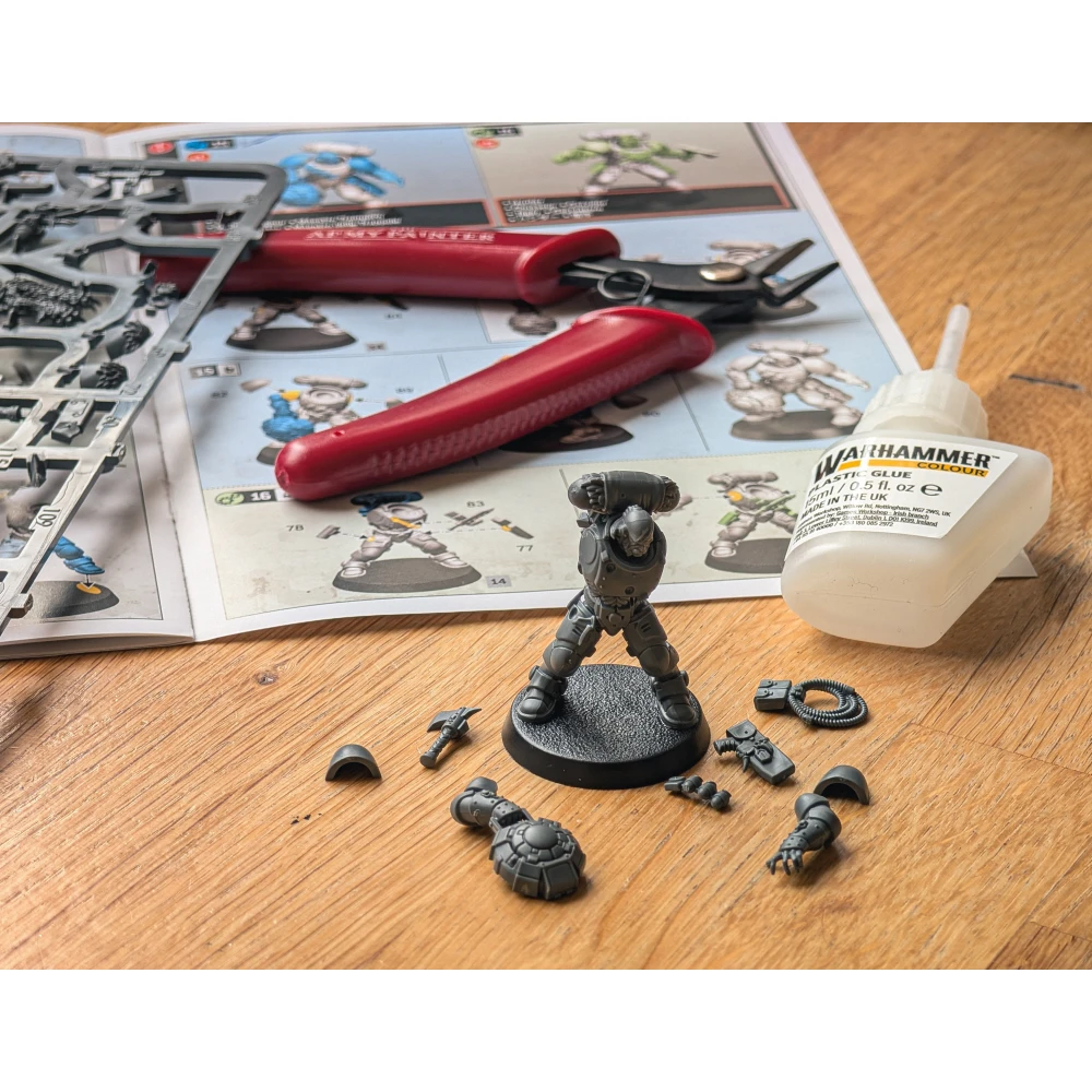 Warhammer Colour Plastic Glue