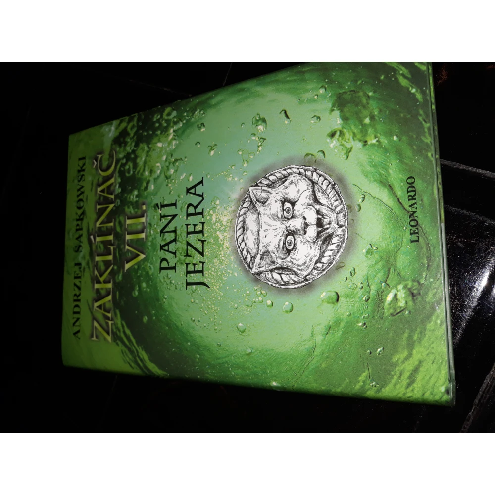 Zaklínač VII - Paní jezera (vázaná)