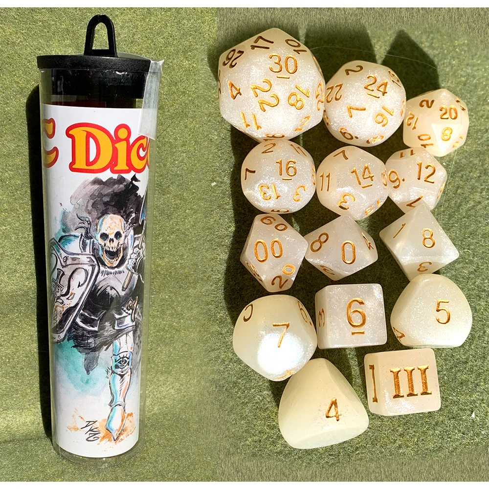 Dungeon Crawl Classics Dice Set: Skeleton Saint