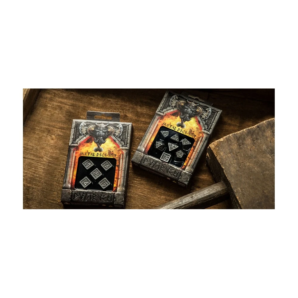 Set aus Zwergen-Metallwürfeln