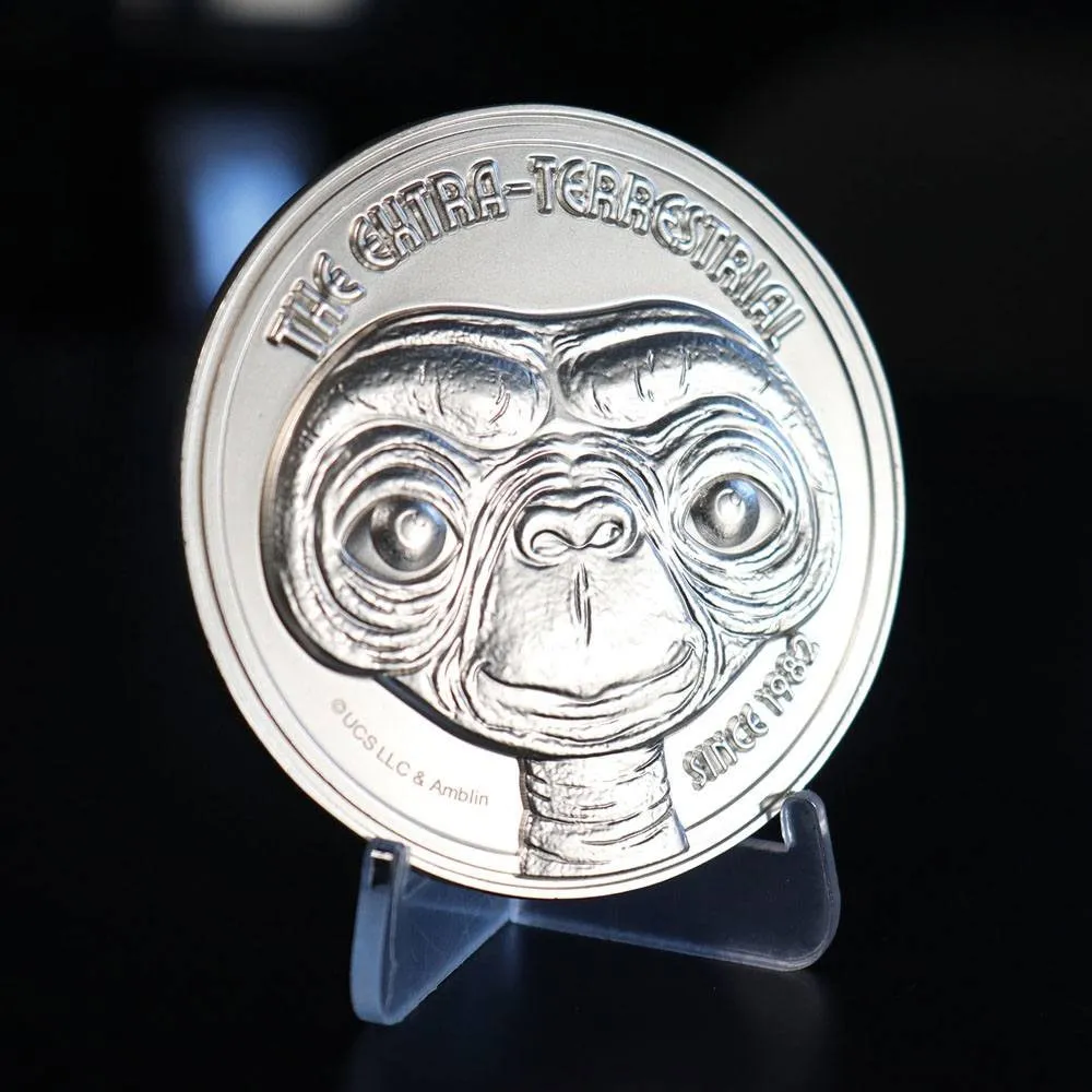 E.T. the Extra-Terrestrial 40th Anniversary Collectible Medal