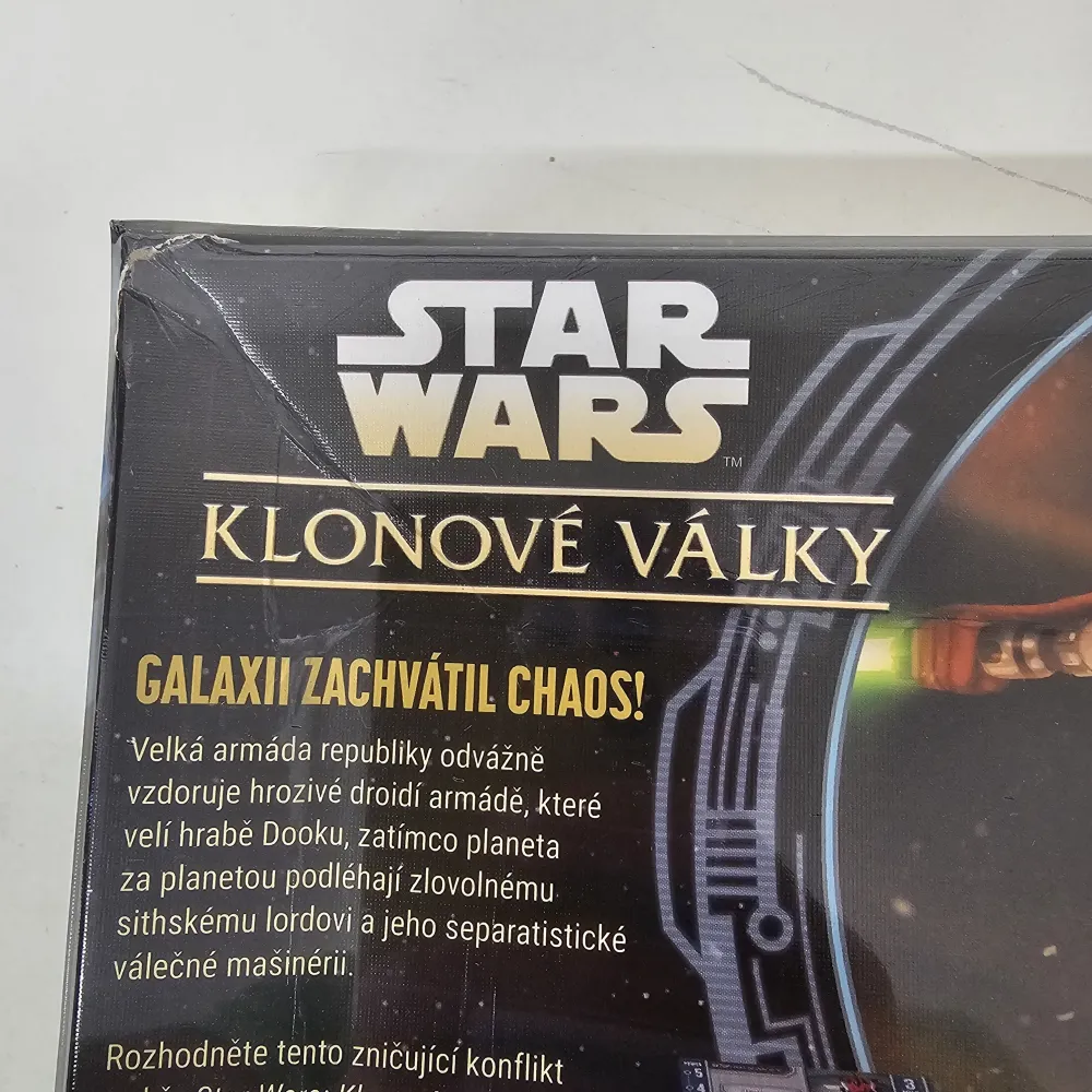 Star Wars: Klonové války - poškozený obal