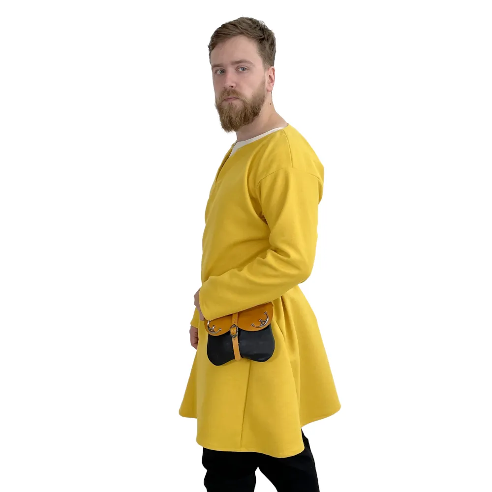 Medieval pouch with metal fittings - yellow