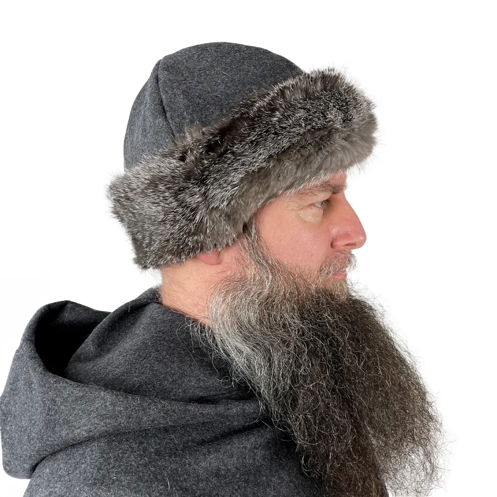 Woolen hat with fur - round