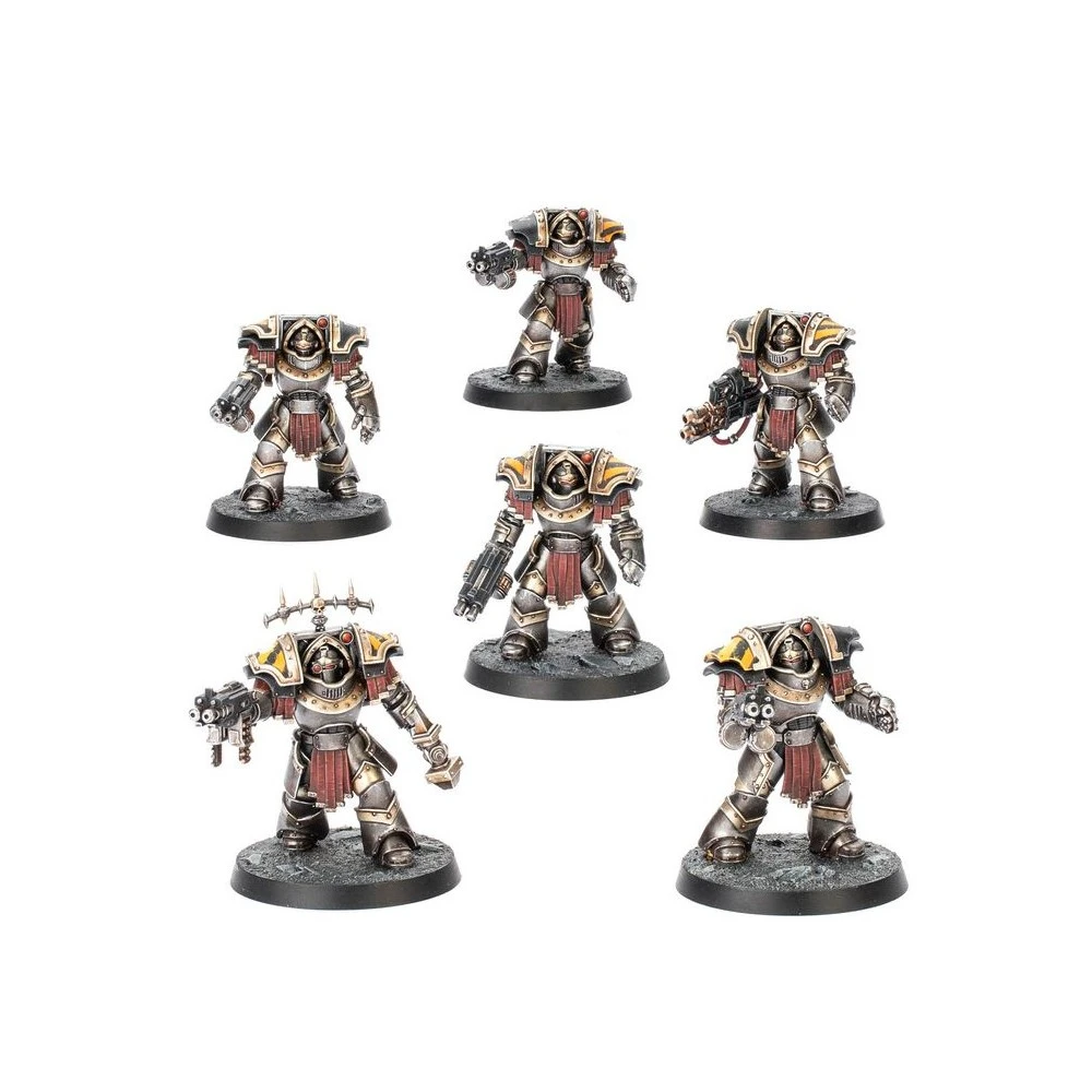 Warhammer: The Horus Heresy Cataphractii Terminators with Combi-bolters and Power Fists