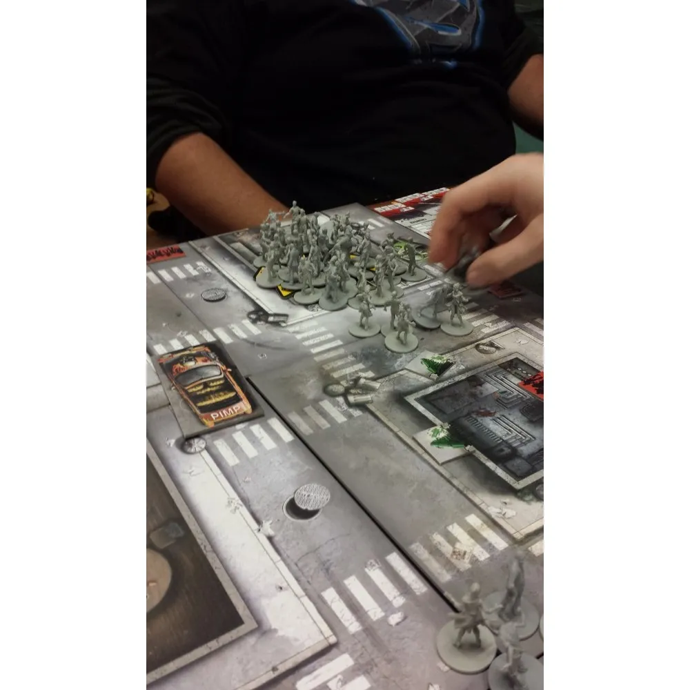 Zombicide Gaming Night Kit 1: Cars, Food and Guns